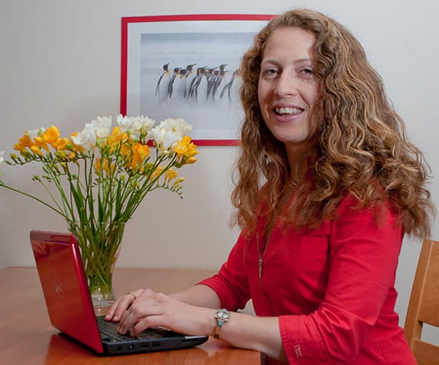 Simone Braverman Author Target Band 7 Simone Braverman Author Target Band 7